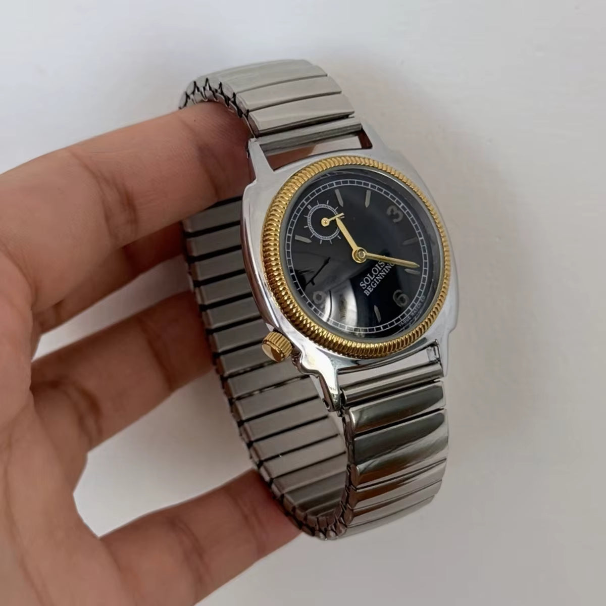 Reloj SAGA